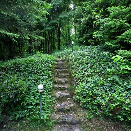Peacefully In Lanklaar With Garden